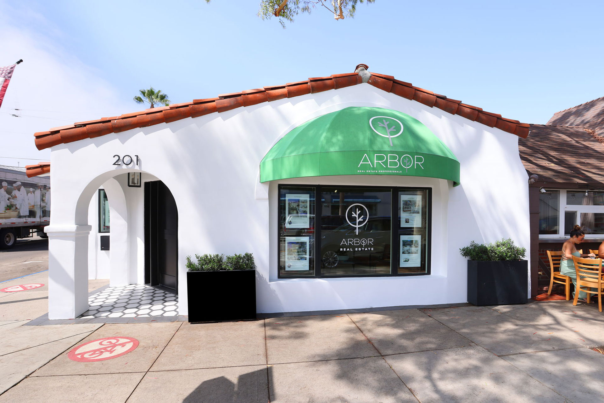 201 Marine Balboa Island home - photo 3